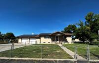 2025 Peakview Dr